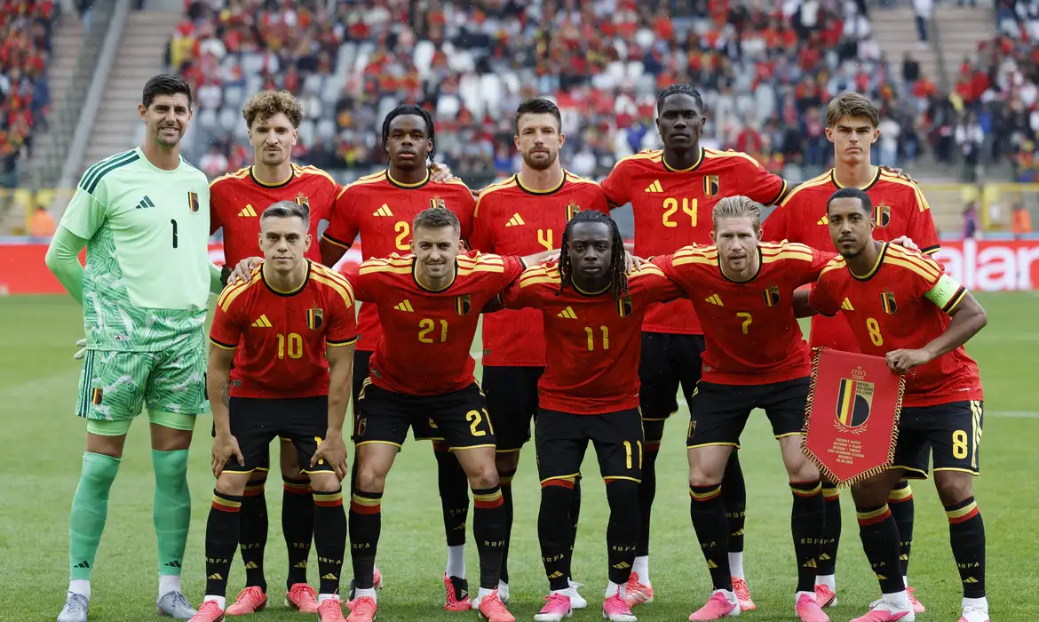 Soccer Football - International Friendly - Belgium v Tunisia - King Baudouin Stadium, Brussels, Belgium - June 4, 2026 Belgium players pose for a team group photo before the match REUTERS/Geert Vanden Wijngaert