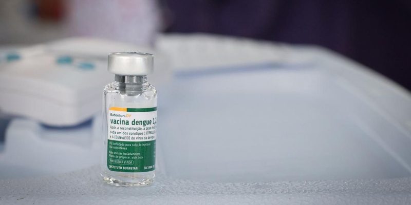 Botucatu (SP), 18/01/2026 - O ministro da Saúde, Alexandre Padilha, iniciou a vacinação contra a dengue com a primeira vacina 100% nacional, de dose única, desenvolvida pelo Instituto Butantan. Foto: Walterson Rosa/MS
