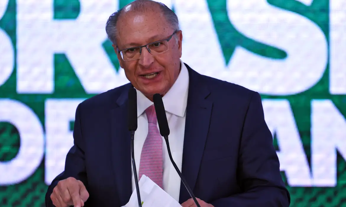 Brasília (DF) 13/08/2025 - O vice-presidente, Geraldo Alckmin, durante assinatura da medida provisória (MP) Brasil Soberano., no Palácio do Planalto Foto: CanalGov/Reprodução