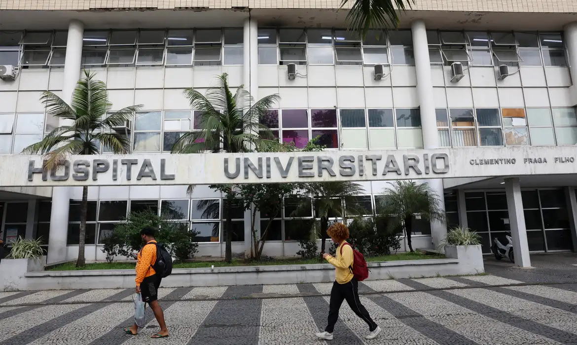 Rio de Janeiro (RJ), 27/06/2026 - Fachada do Hospital Universitário Clementino Fraga Filho - HUCFF na Cidade Universitária. Foto: Rovena Rosa/Agência Brasil