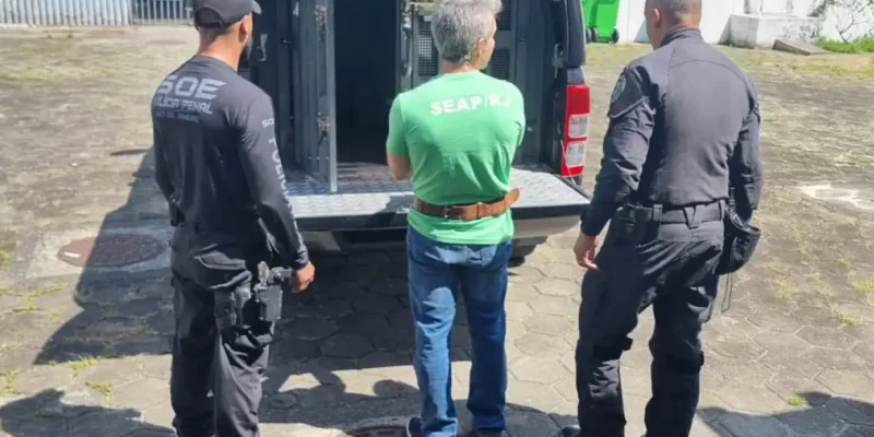 Rio de Janeiro (RJ), 12/11/2024 - Rogério Andrade no início da transferência para o Presídio Federal de Campo Grande. Foto: Seap-RJ/Divulgação