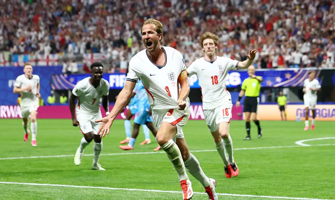 Soccer Football - FIFA World Cup 2026 - Round of 32 - England v DR Congo - Atlanta Stadium, Atlanta, Georgia, U.S. - July 1, 2026 England's Harry Kane celebrates scoring their second goal REUTERS/Claudia Greco