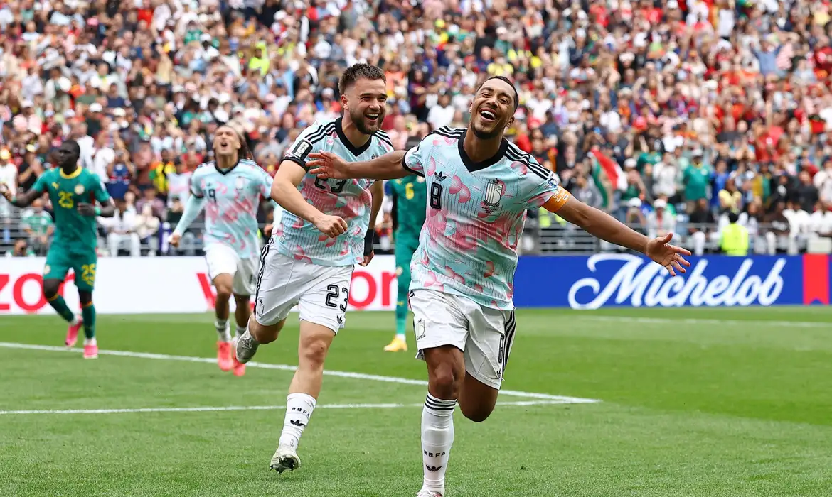 O belga Youri Tielemans comemora o terceiro gol da equipe
1º de julho de 2026 REUTERS/Agustin Marcarian