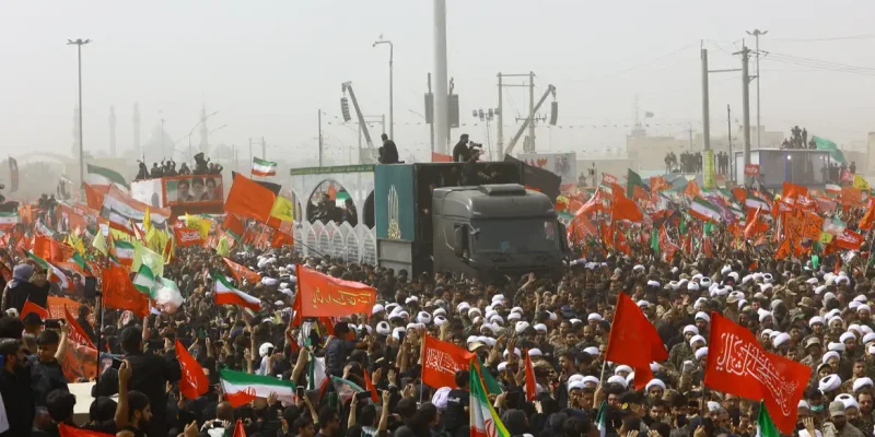 Cortejo fúnebre do falecido líder supremo do Irã, aiatolá Ali Khamenei
  7 de julho de 2026    Mehdi Khezrian/ISNA/via WANA via REUTERS