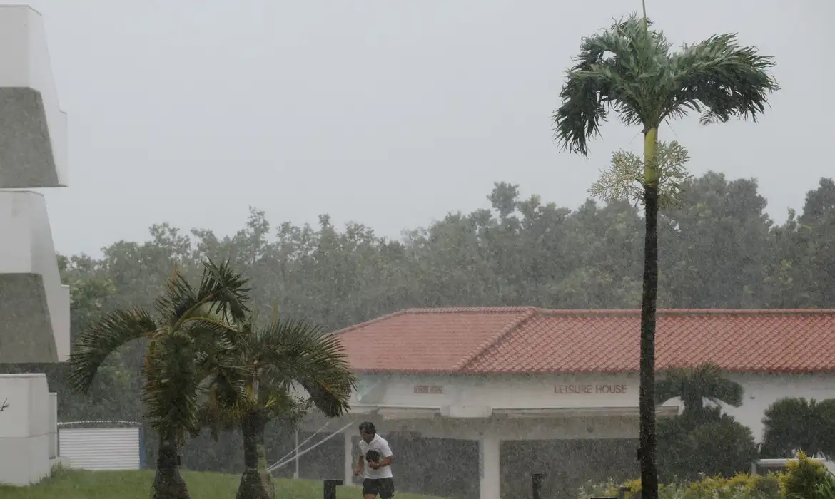 A man runs in the heavy rain as Typhoon Bavi approaches in Ishigaki, Japan, July 10, 2026.  REUTERS/Kim Kyung-Hoon      TPX IMAGES OF THE DAY