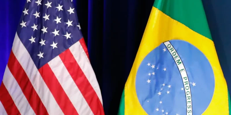 Los Angeles - EUA, 09/06/2022 - Bandeiras do Brasil e dos Estados Unidos. Foto: Alan Santos/PR