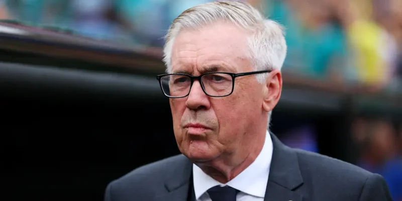 Técnico da seleção brasileira, Carlo Ancelotti, antes da partida entre Brasil e Noruega pela Copa do Mundo de 2026
5 de julho de 2026 REUTERS/Mike Segar