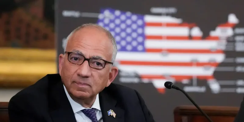 Carlos Cordeiro,  assessor sênior do presidente da Fifa, Gianni Infantino, durante reunião da força-tarefa da Fifa na Casa Branca
6 de maio de 2025
REUTERS/Kent Nishimura