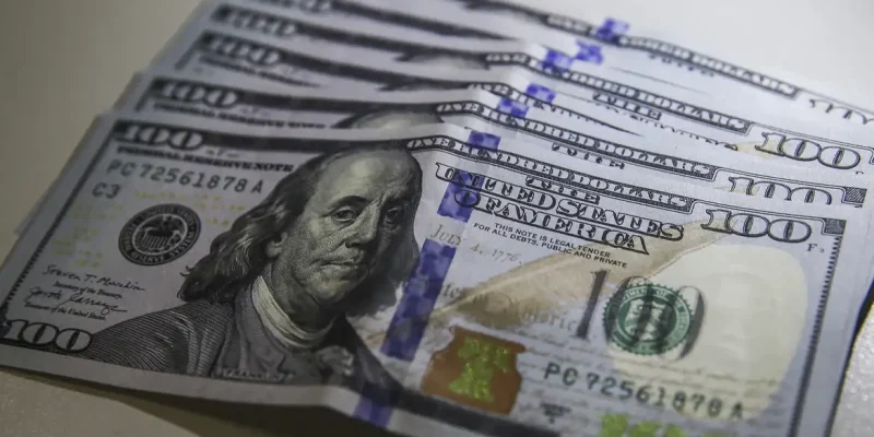 Dólar