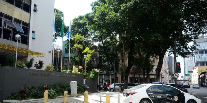 Fachada da Secretaria de Estado da Polícia Civil, no centro do Rio de Janeiro
