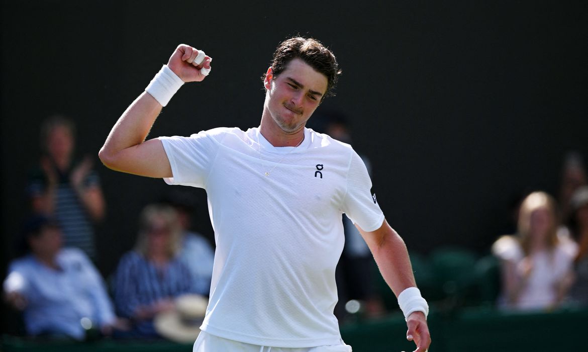 Tennis - Wimbledon - All England Lawn Tennis and Croquet Club, London, Britain - July 1, 2026 Brazil's Joao Fonseca celebrates winning his second round match against Netherlands' Jesper De Jong REUTERS/Jaimi Joy