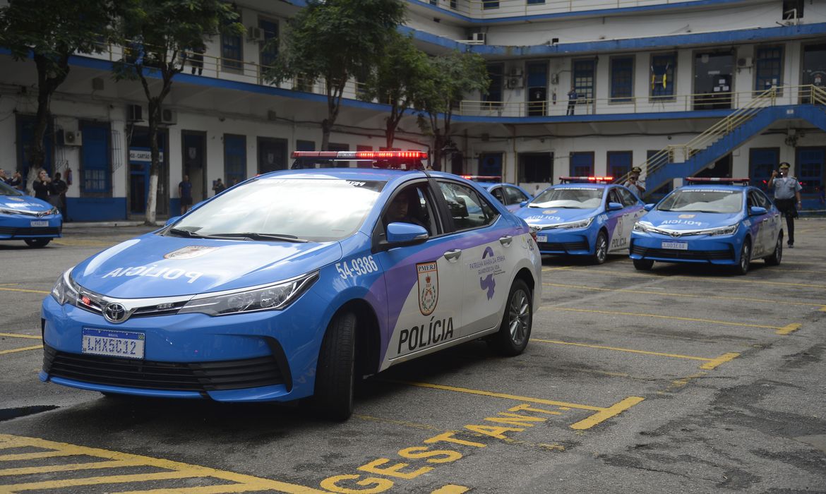 A Polícia Militar do Rio, lança a Patrulha Maria da Penha, para atender exclusivamente casos de violência contra a mulher.