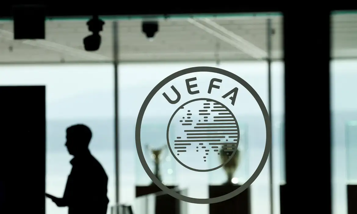 Logo da Uefa na sede da entidade em Nyon, na Suíça
10 de outubro de 2023 REUTERS/Denis Balibouse