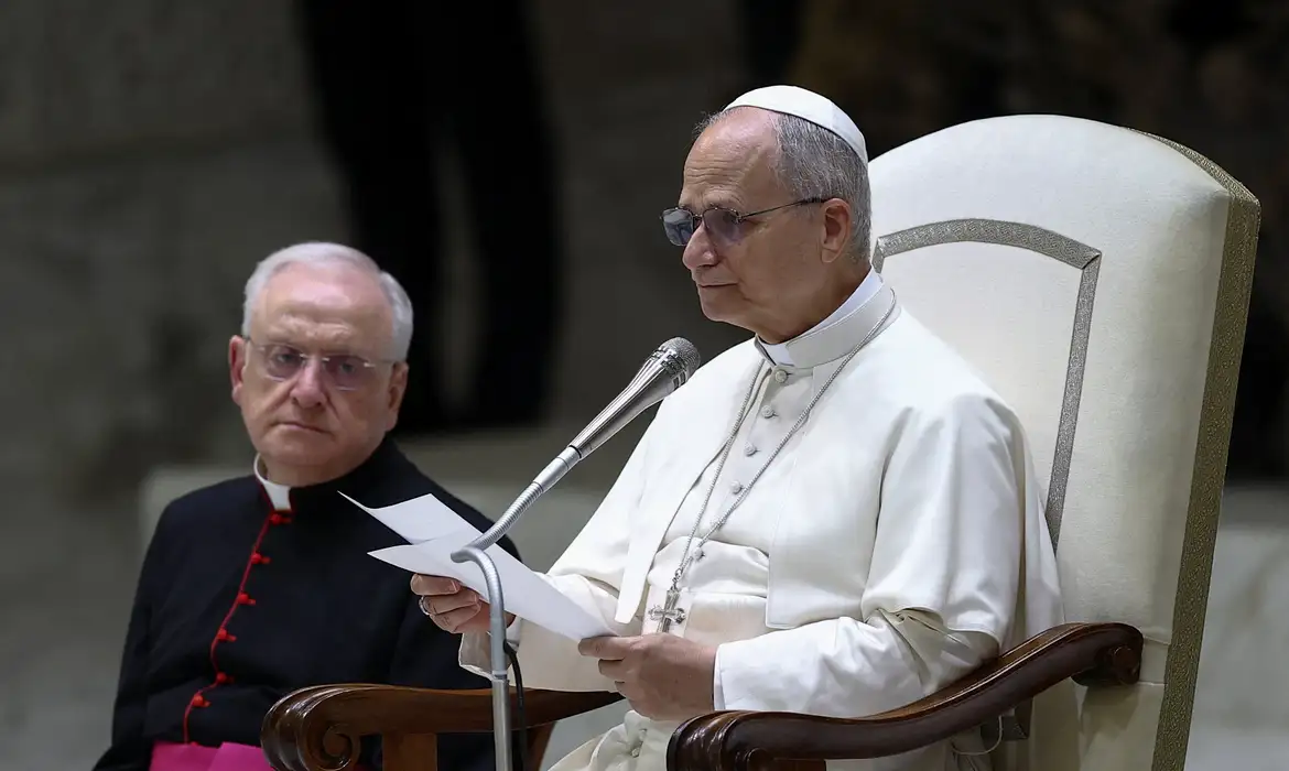 Papa Leão no Vaticano
 27/8/2025   Reuters/Guglielmo Mangiapane/Proibida reprodução