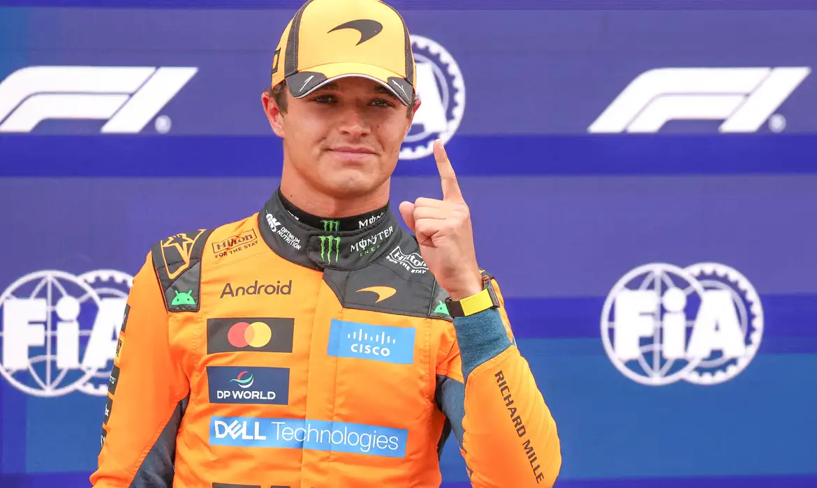 Formula One F1 - Dutch Grand Prix - Circuit Zandvoort, Zandvoort, Netherlands - August 22, 2026
McLaren's Lando Norris celebrates after qualifying in pole position REUTERS/Jakub Porzycki     TPX IMAGES OF THE DAY