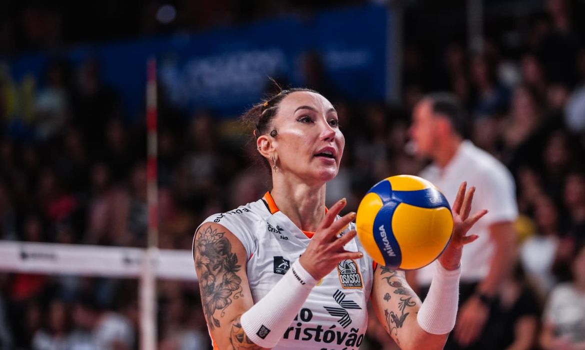 Osasco apoia Tifanny após mudança que veta trans no vôlei feminino. Foto: Osasco - @carol__fotografia
