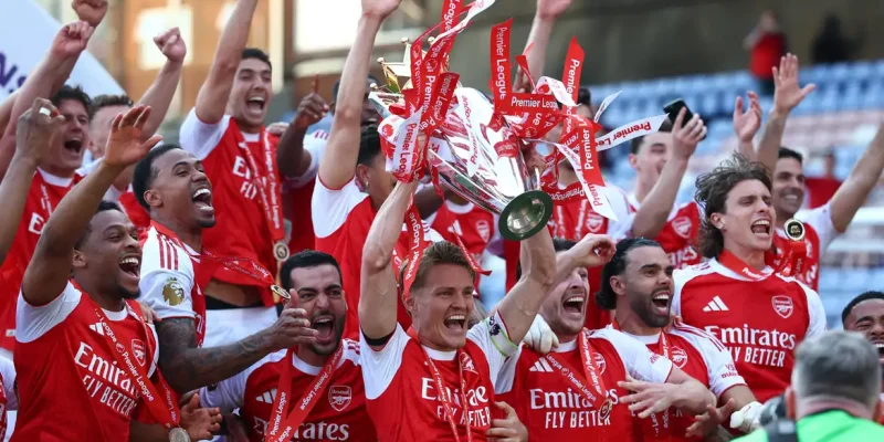 Arsenal celebra título da Premier League 
  24 de maio de 2026  Action Images via Reuters/Matthew Childs