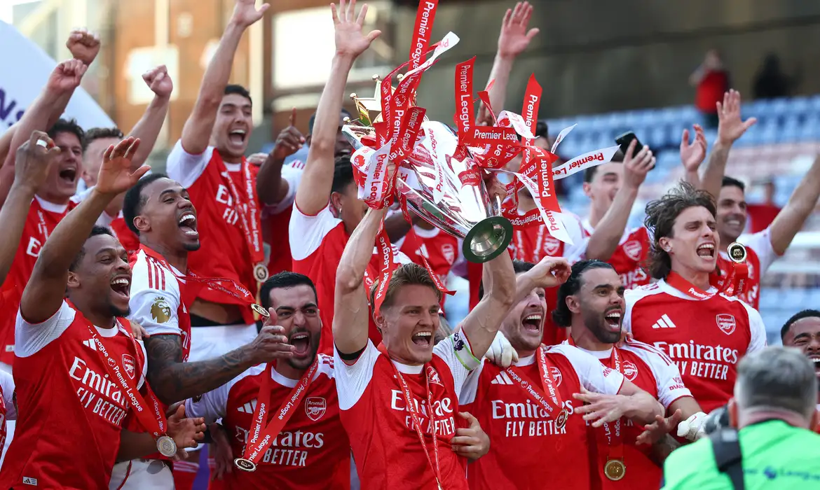 Arsenal celebra título da Premier League 
  24 de maio de 2026  Action Images via Reuters/Matthew Childs