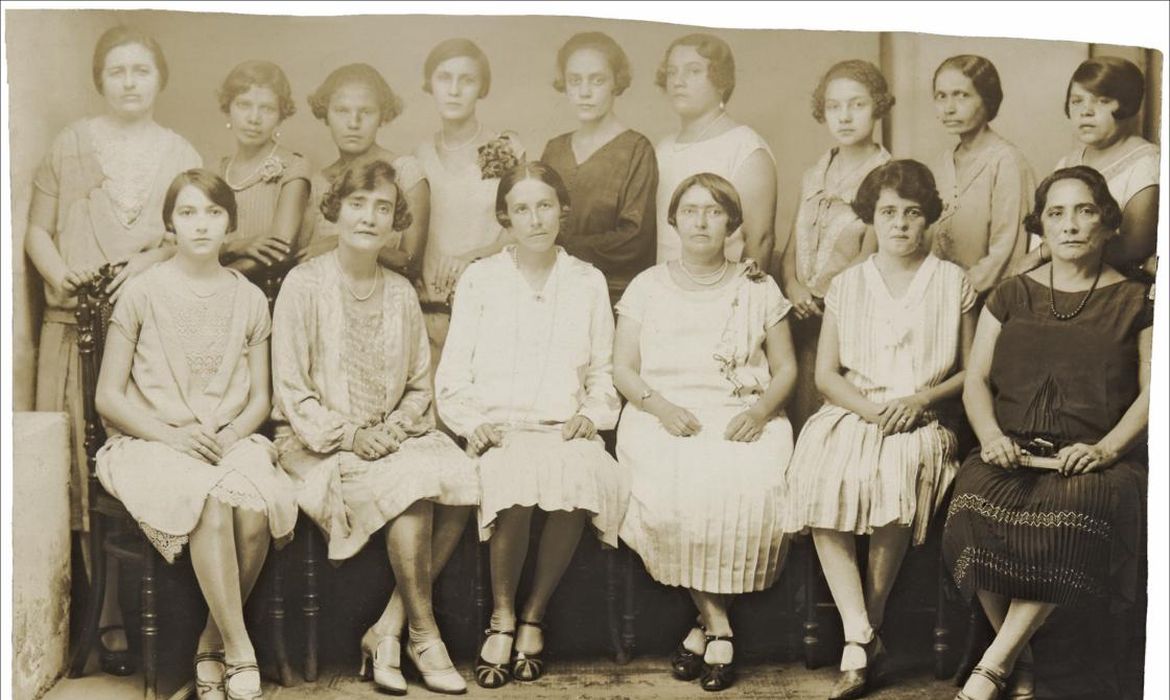 Brasília - DF - 30/07/2026 - Conquista do voto feminino no Brasil resistiu à misoginia histórica. ( Primeiras eleitoras do Brasil na cidade de Natal, 1928. Natal, Rio Grande do Norte. Foto: Acervo Arquivo Nacional