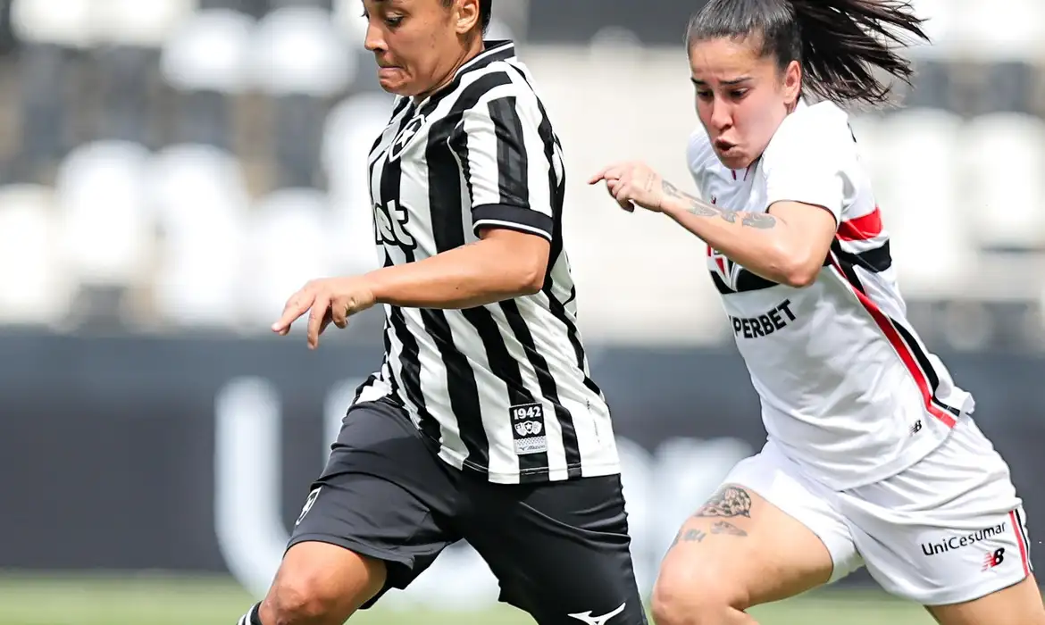 Brasileiro Feminino: São Paulo goleia, iguala líder e afunda Botafogo. Foto: Arthur Barreto/BFR