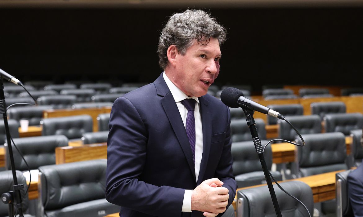 Brasília (DF), 15/07/2026 - Deputado Federal Reginaldo Lopes fala durante sessão na Câmara dos Deputados. Foto: Kayo Magalhães/Câmara dos Deputados