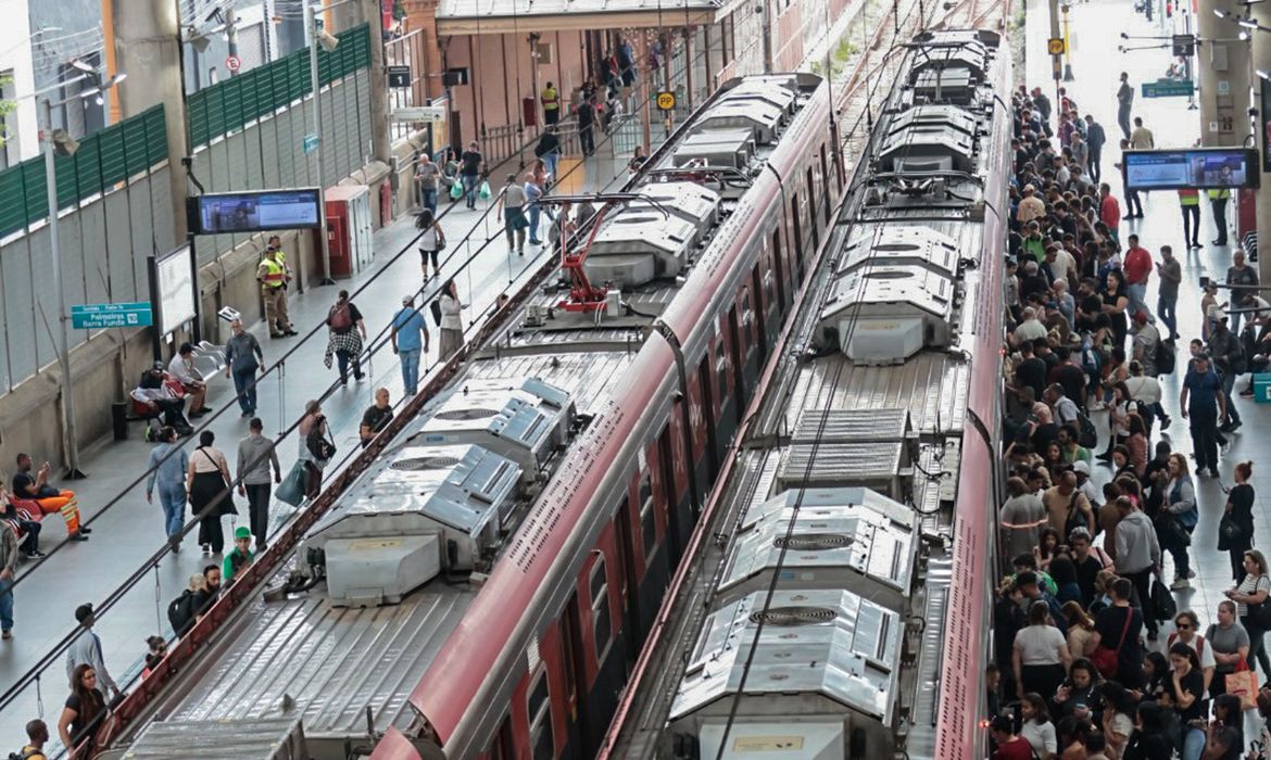 São Paulo (SP) - 23/07/2026 . Movimento na Estação Brás , após trem pegar fogo.
Foto: Paulo Pinto/Agência Brasil