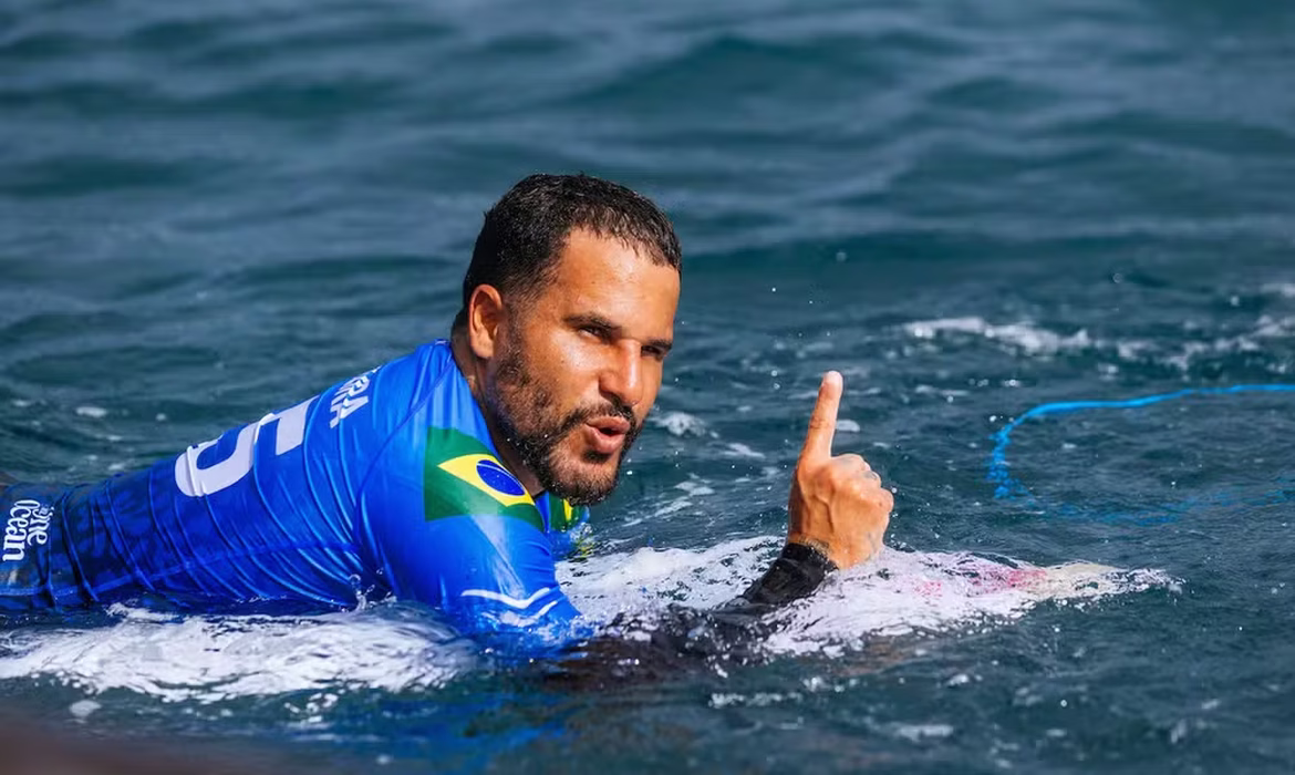 Ítalo Ferreira avança às semifinais da etapa de Teahupo’o, da WSL 2026 - em 13/08/2026