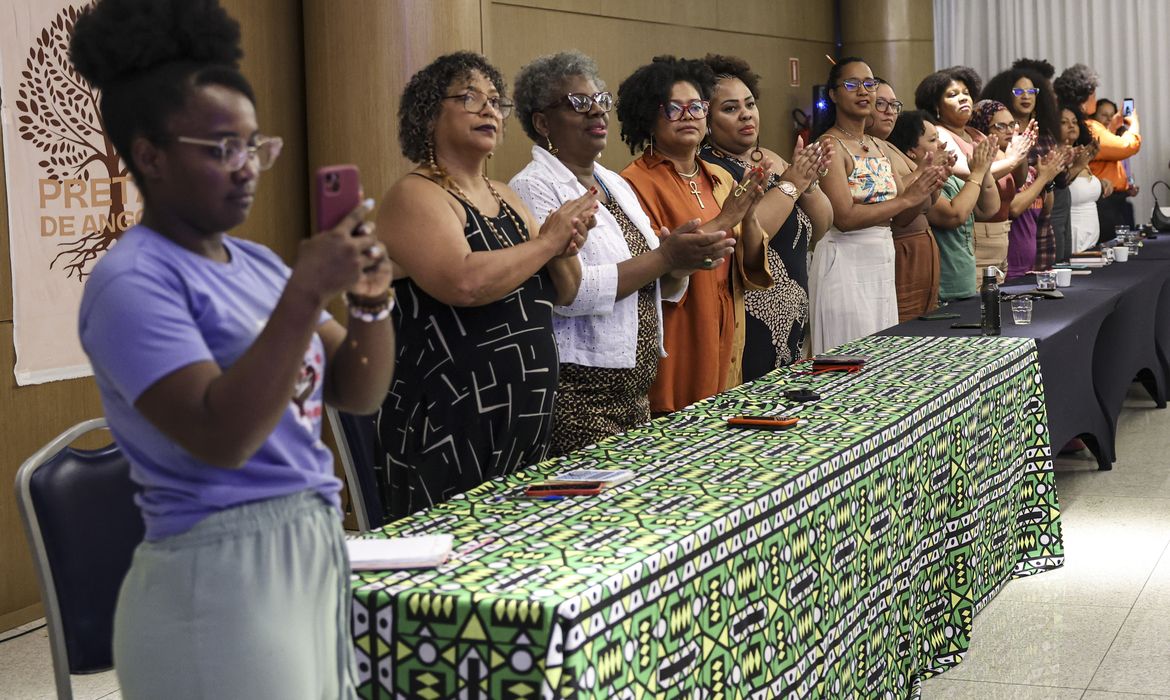 Brasília (DF), 26/08/2026 - A Articulação de Organizações de Mulheres Negras Brasileiras (AMNB), promove o ato de lançamento do Manifesto “Mulheres Negras na Política pelo Pacto do Bem Viver