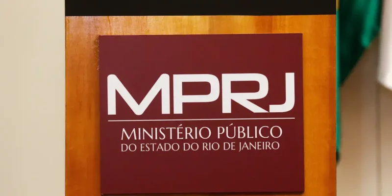 Ministério Público do Estado do Rio de Janeiro (MPRJ) fala sobre denúncia de policiais civis por homicídio doloso e fraude processual em operação no Jacarezinho