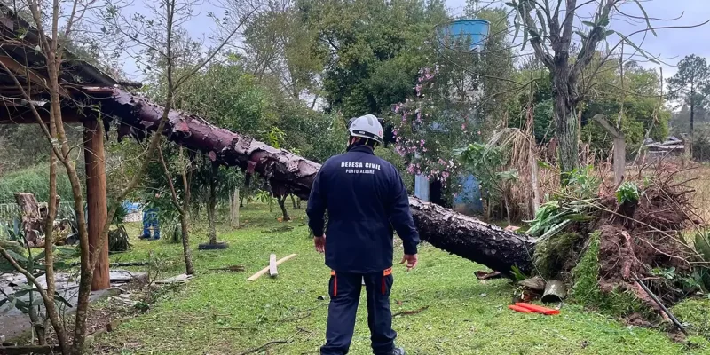 Eldorado do Sul (RS), 13/07/2026 - A Defesa Civil de Porto Alegre segue mobilizada em apoio ao município de Eldorado do Sul, atingido por um forte temporal com granizo e vendaval, que levou à decretação de Situação de Emergência.. Foto: Defesa Civil POA/Divulgação