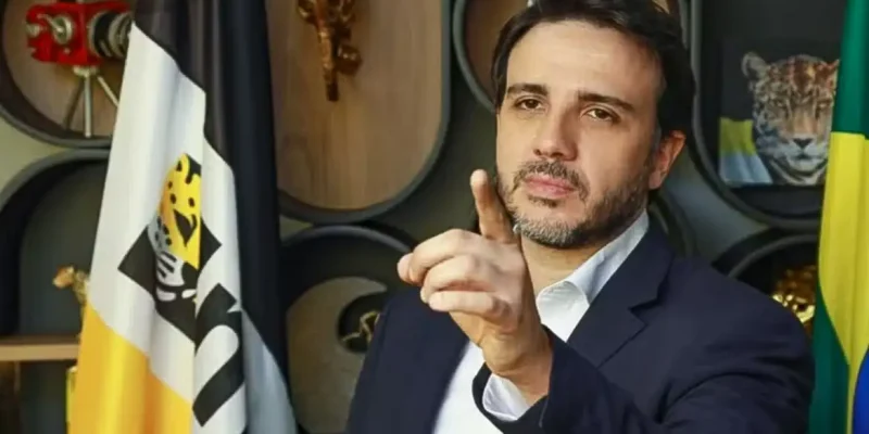 Brasília - 14/08/2026 - Candidato Renan Santos (Missão). Foto: @Renansantosmbl