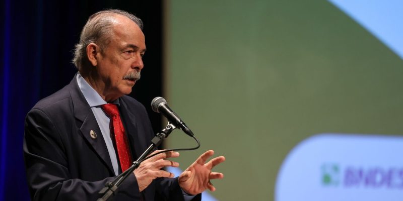 Rio de Janeiro (RJ), 02/07/2026 – O presidente do Banco Nacional de Desenvolvimento Econômico e Social (BNDES), Aloizio Mercadante durante evento Brasil Mais Verde, 1º Fórum Econômico da Transformação Ecológica Brasileira, na sede do banco, no centro do Rio de Janeiro. Foto: Tomaz Silva/Agência Brasil