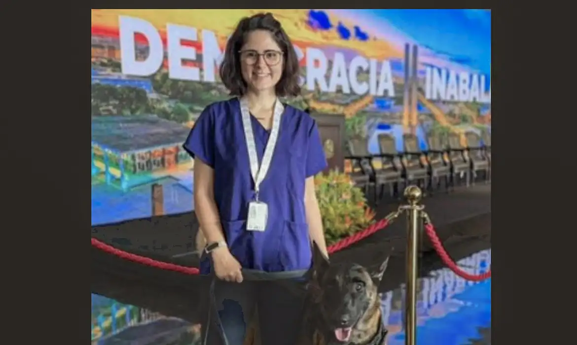 Brasília (DF), 22/08/2026 - Morreu neste sábado (22) a médica-veterinária e adestradora Vitória Valle de Oliveira Pinha, aos 36 anos. Ela estava internada na Unidade de Terapia Intensiva (UTI) do Hospital de Base de Brasília após sser atacada por um cão no canil do Senado Federal. A confirmação da morte foi feita pelo Conselho Regional de Medicina Veterinária do DF.
Foto: Agência Senado